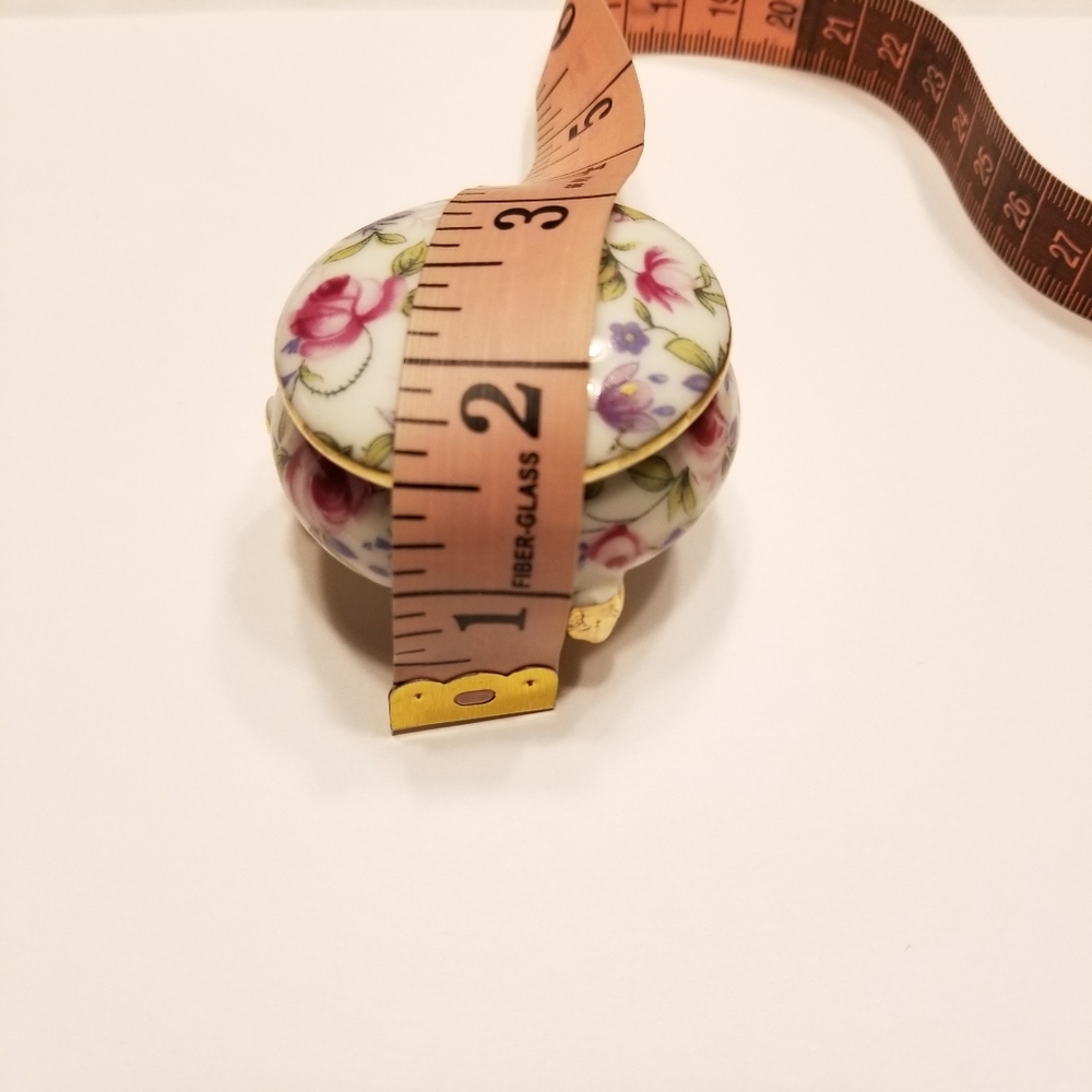 Vintage Mini Footed Trinket Box - Picture 8 of 8